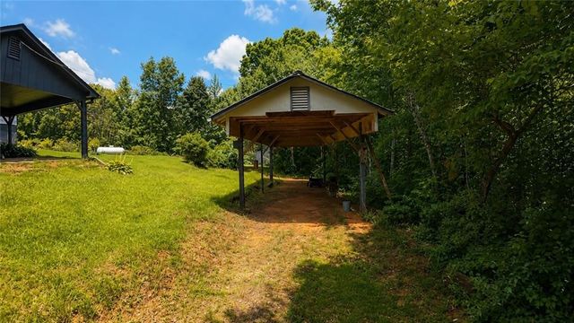 962 Willow Springs Road, Dallas, GA 30132