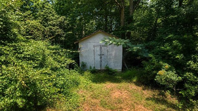 962 Willow Springs Road, Dallas, GA 30132
