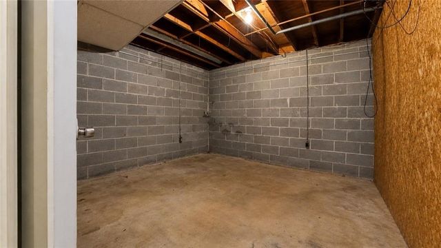 962 Willow Springs Road, Dallas, GA 30132