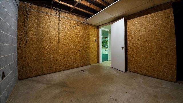 962 Willow Springs Road, Dallas, GA 30132