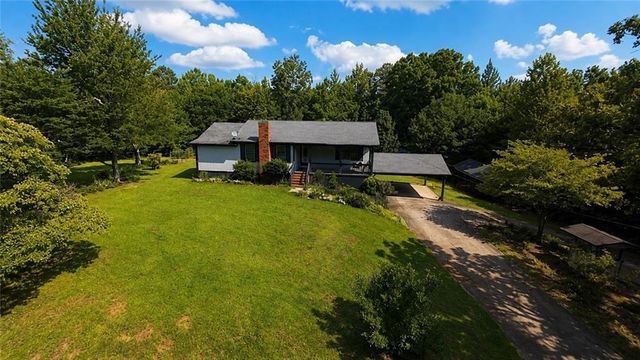 962 Willow Springs Road, Dallas, GA 30132