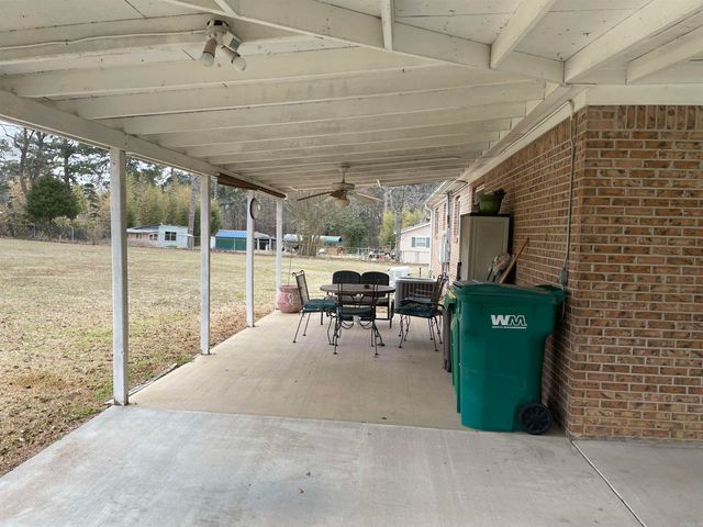 16711 Willis Dr, Little Rock, AR 72206