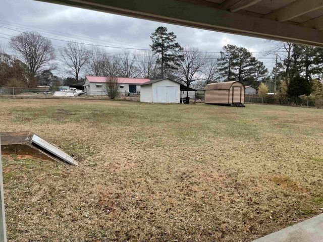 16711 Willis Dr, Little Rock, AR 72206