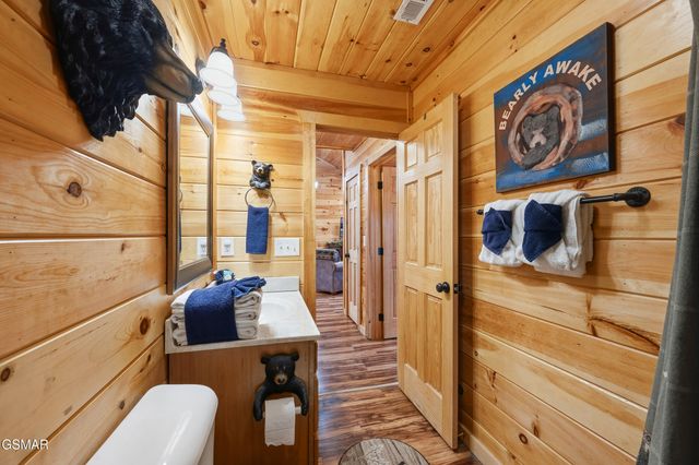 2756 Murray Ridge Road, Sevierville, TN 37876