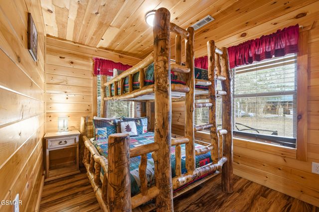 2756 Murray Ridge Road, Sevierville, TN 37876