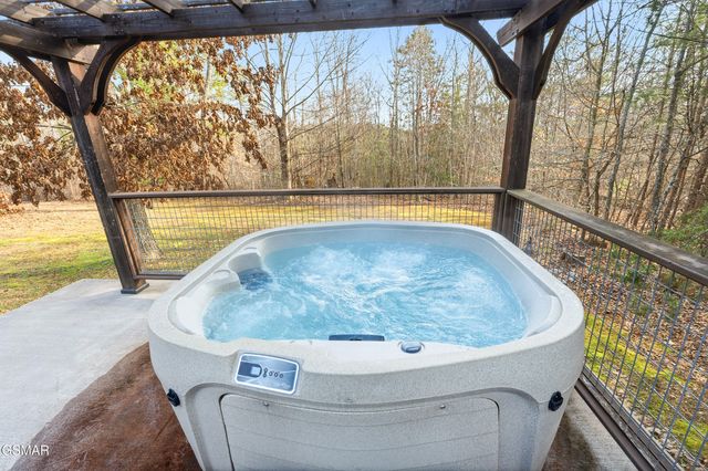 2756 Murray Ridge Road, Sevierville, TN 37876