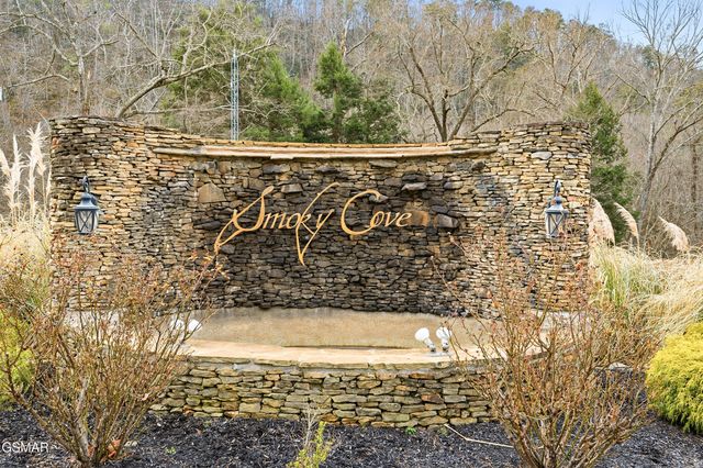 2756 Murray Ridge Road, Sevierville, TN 37876