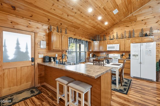 2756 Murray Ridge Road, Sevierville, TN 37876