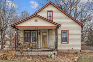 902 W Robinson Street, Knoxville, IA 50138