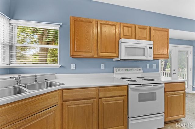 1442 Norwood Hills Drive, O'fallon, MO 63366