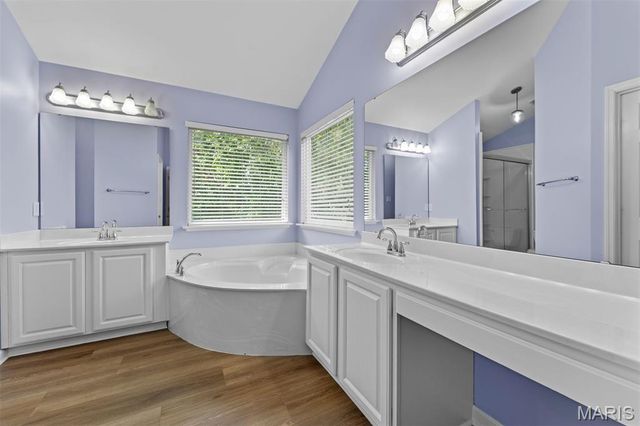 1442 Norwood Hills Drive, O'fallon, MO 63366