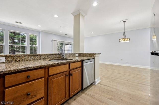 236 Riverwalk Way 236, Clifton City, NJ 07014