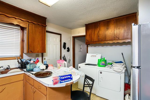 228 S Lowry Street, Stillwater, OK 74075