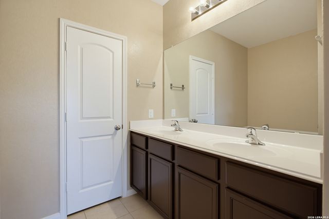 7830 Creekshore Cv, San Antonio, TX 78254