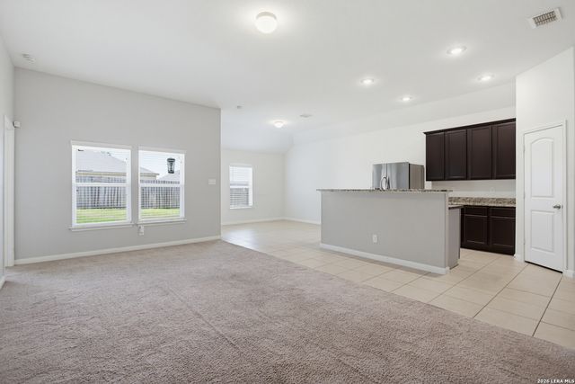 7830 Creekshore Cv, San Antonio, TX 78254