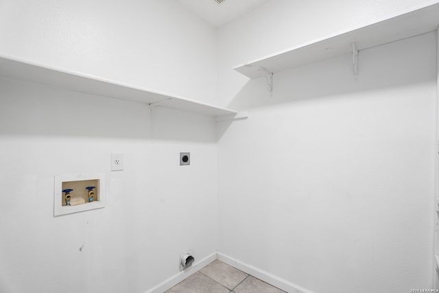 5546 Enchanted Draw, San Antonio, TX 78251