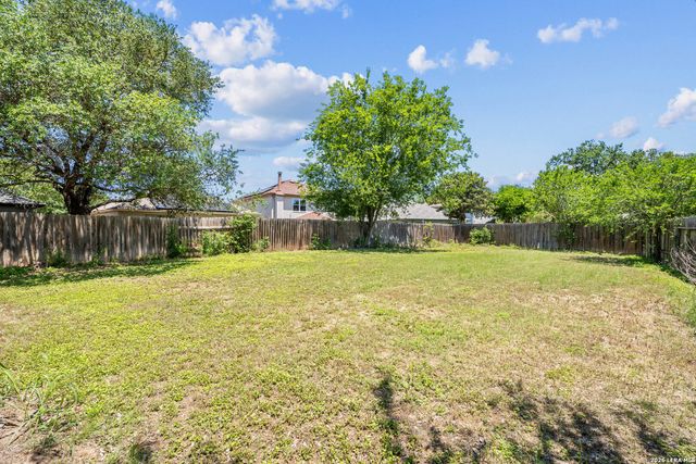 5546 Enchanted Draw, San Antonio, TX 78251
