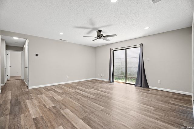 5546 Enchanted Draw, San Antonio, TX 78251