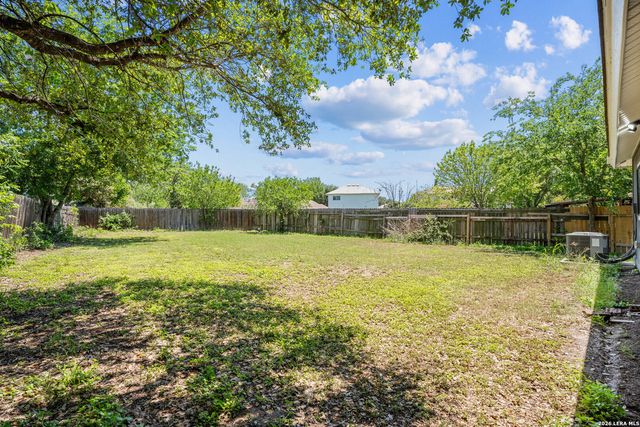 5546 Enchanted Draw, San Antonio, TX 78251