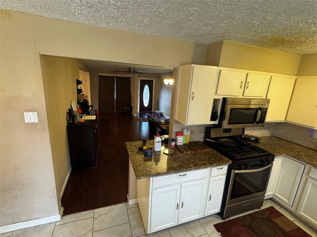 10206 Chesterfield Drive, Houston, TX 77051