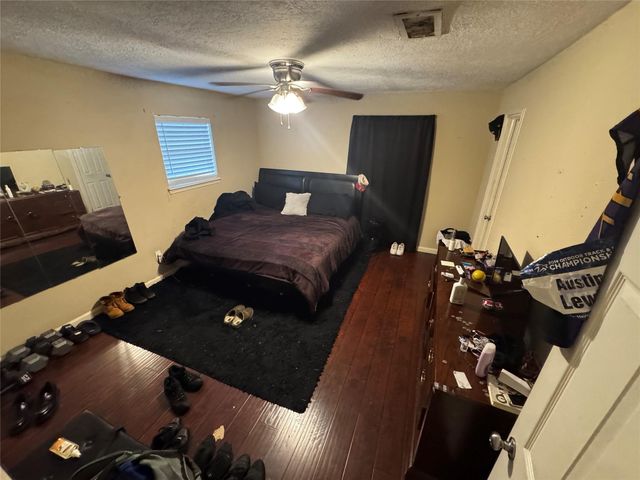 10206 Chesterfield Drive, Houston, TX 77051