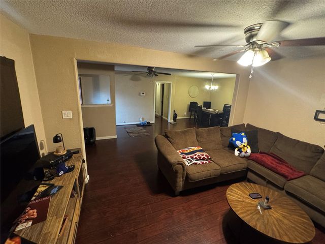 10206 Chesterfield Drive, Houston, TX 77051