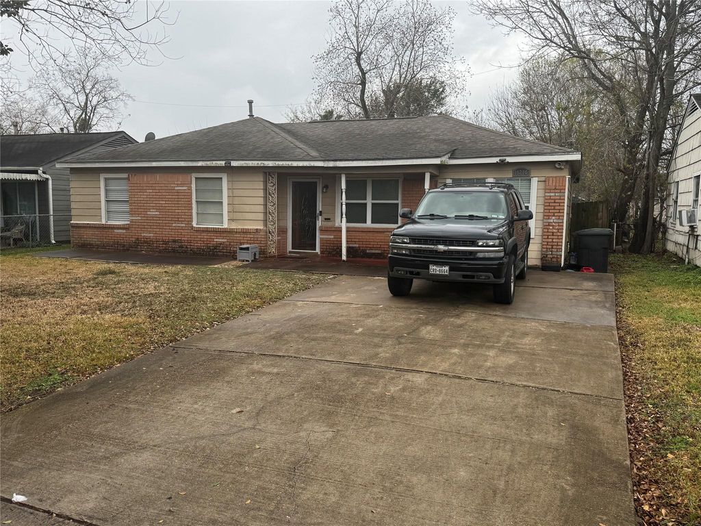 10206 Chesterfield Drive, Houston, TX 77051