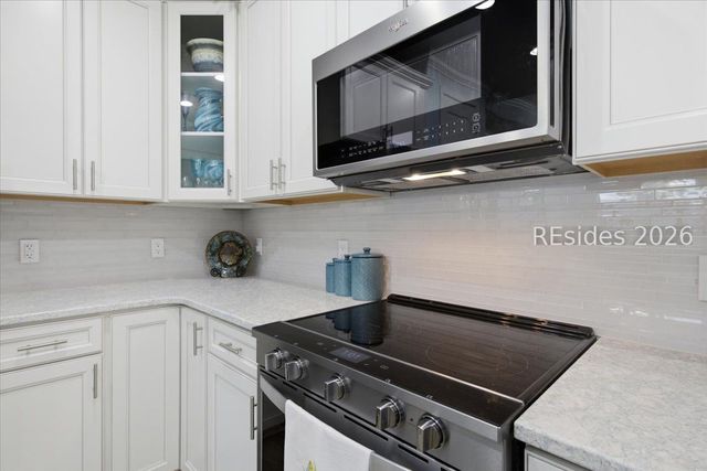 88 Weekend Ave, Hardeeville, SC 29927