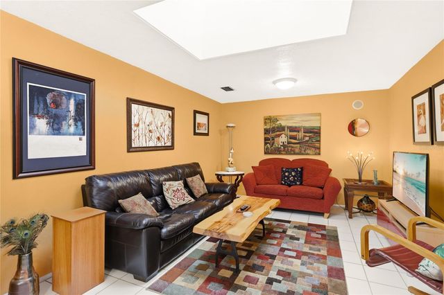 906 TROPICAL DRIVE, Bradenton, FL 34208