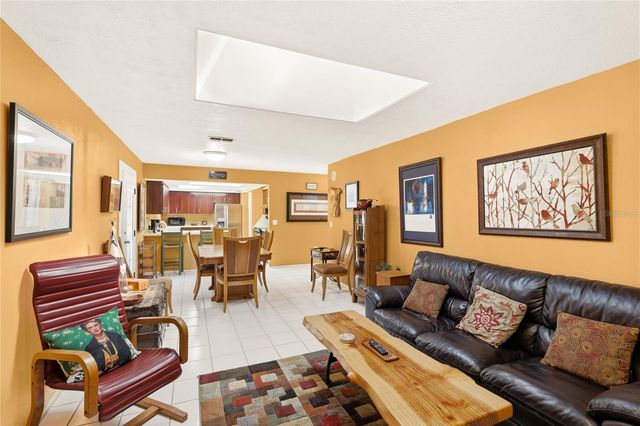 906 TROPICAL DRIVE, Bradenton, FL 34208