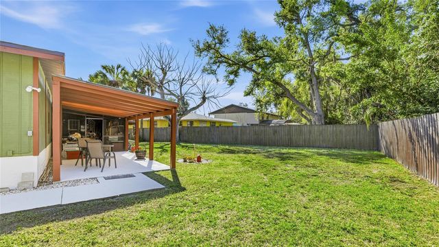 906 TROPICAL DRIVE, Bradenton, FL 34208