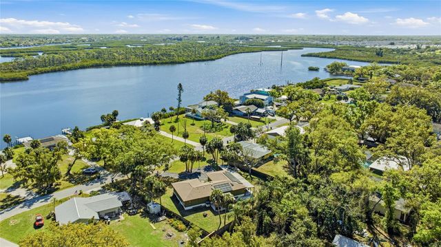 906 TROPICAL DRIVE, Bradenton, FL 34208