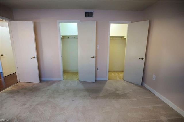 15 Towne Square DR, Newport News, VA 23607