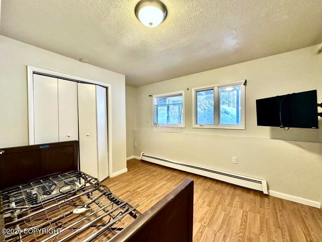 8040 Opal Circle, Anchorage, AK 99502