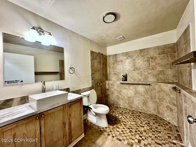 8040 Opal Circle, Anchorage, AK 99502