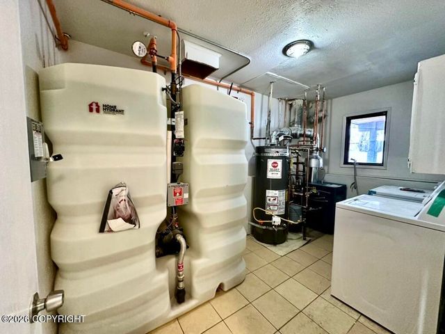 8040 Opal Circle, Anchorage, AK 99502