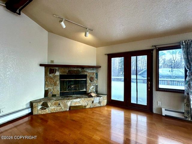 8040 Opal Circle, Anchorage, AK 99502