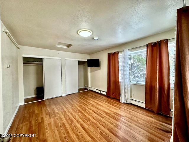 8040 Opal Circle, Anchorage, AK 99502