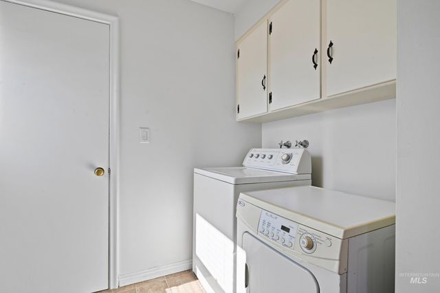 1915 S Montana Ave, Caldwell, ID 83605