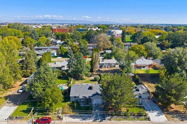 1915 S Montana Ave, Caldwell, ID 83605