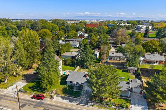 1915 S Montana Ave, Caldwell, ID 83605