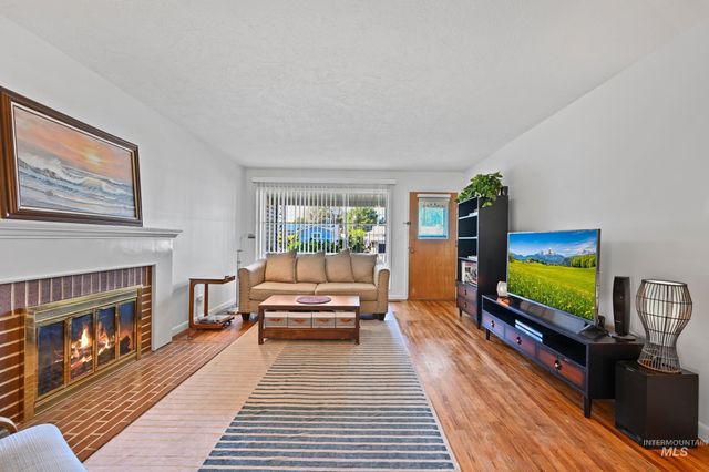 1915 S Montana Ave, Caldwell, ID 83605