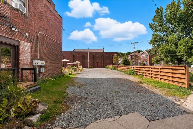 21 Grant Ave, Etna, PA 15223