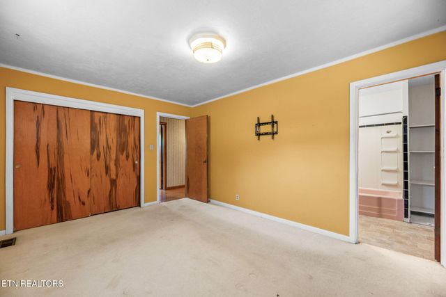 5013 Ridgemont Drive, Knoxville, TN 37918