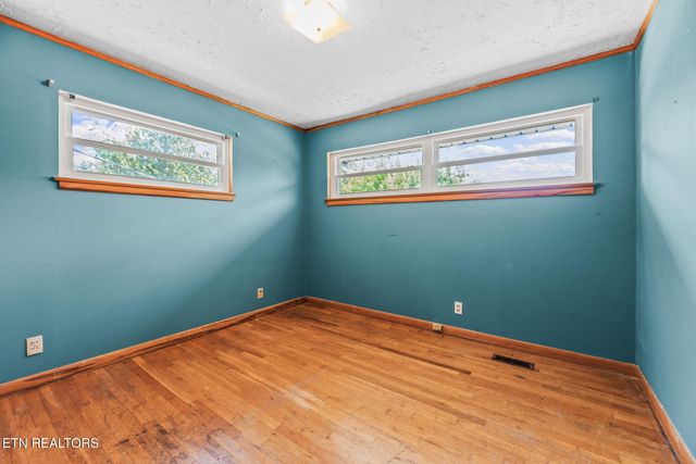 5013 Ridgemont Drive, Knoxville, TN 37918