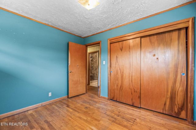 5013 Ridgemont Drive, Knoxville, TN 37918