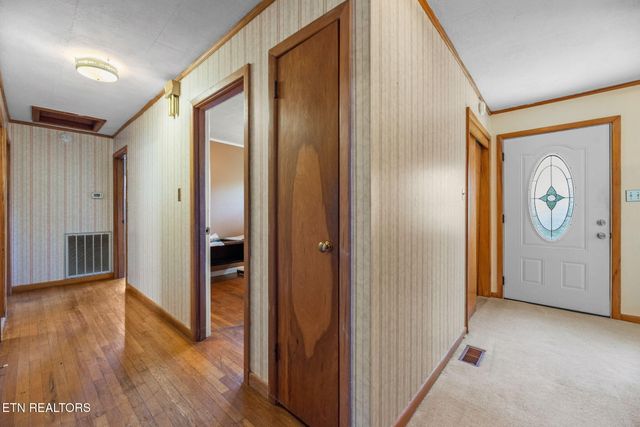 5013 Ridgemont Drive, Knoxville, TN 37918