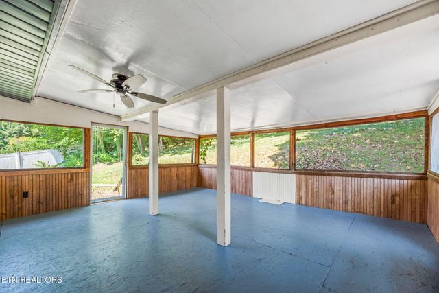 5013 Ridgemont Drive, Knoxville, TN 37918