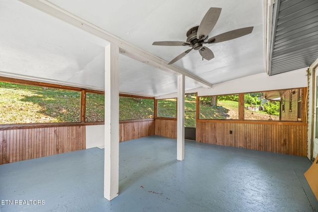 5013 Ridgemont Drive, Knoxville, TN 37918