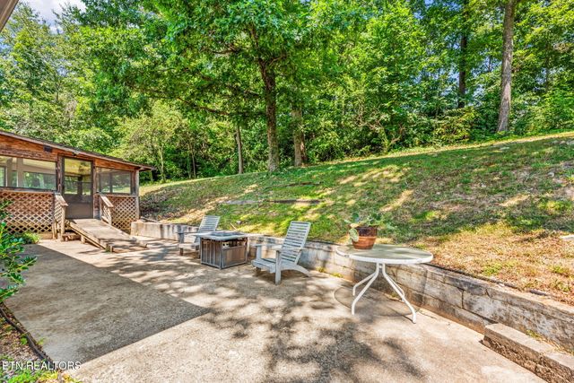 5013 Ridgemont Drive, Knoxville, TN 37918